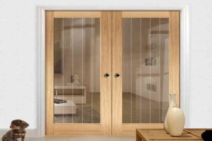 1. Mẫu cửa gỗ công nghiệp MDF 2 cánh đẹp dành cho phòng ngủ 